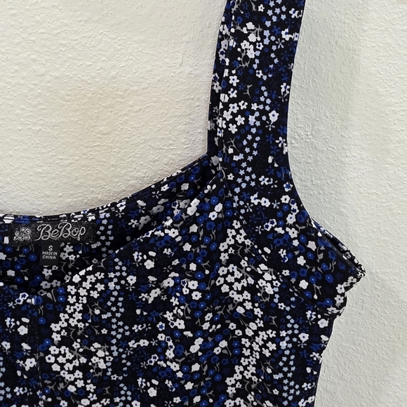 Summer Floral Blue & White Mini Dress Size Small - Picture 5 of 5